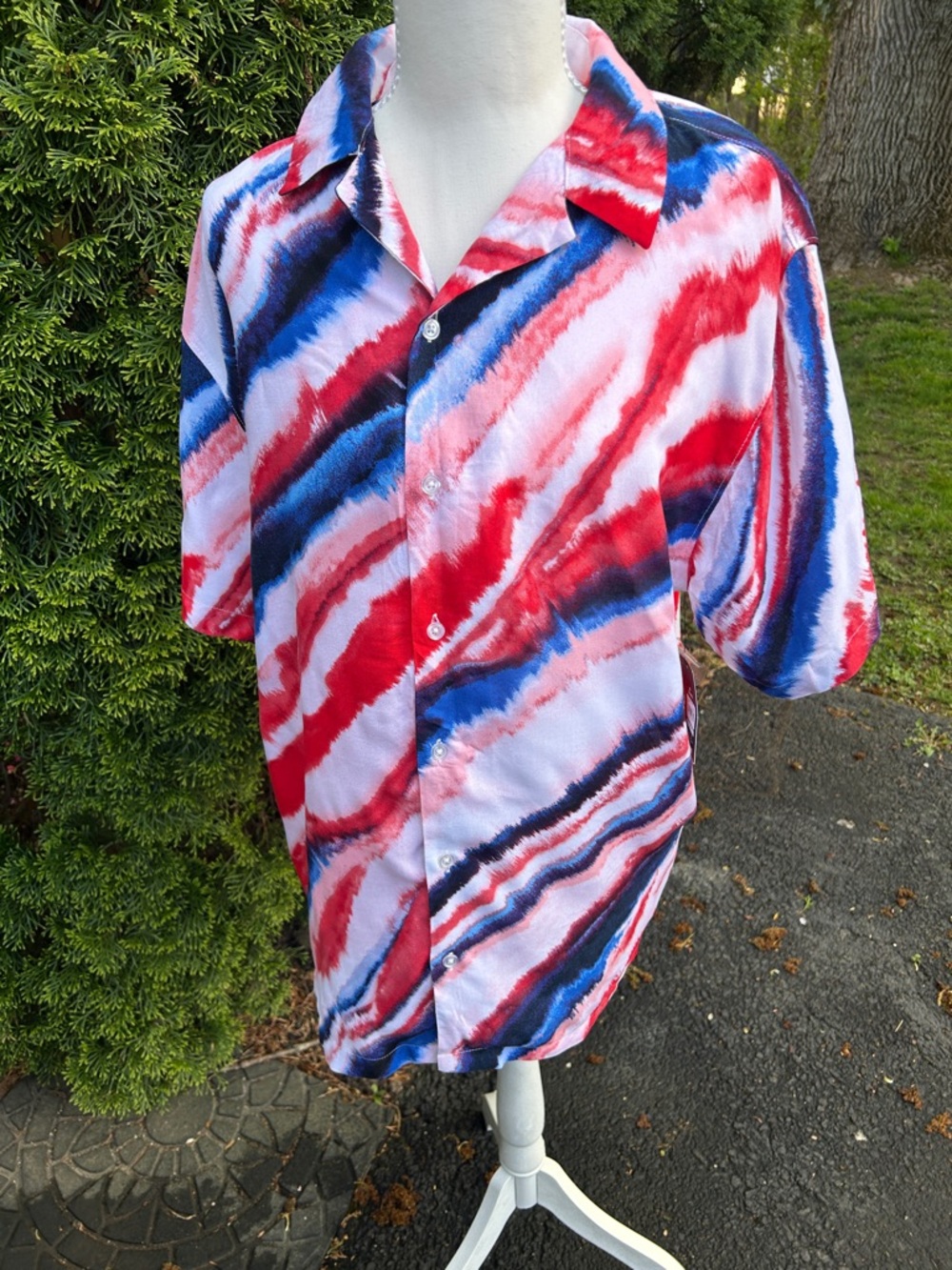 No Boundaries Red, Blue & White Short-Sleeve Button-Down Shirt